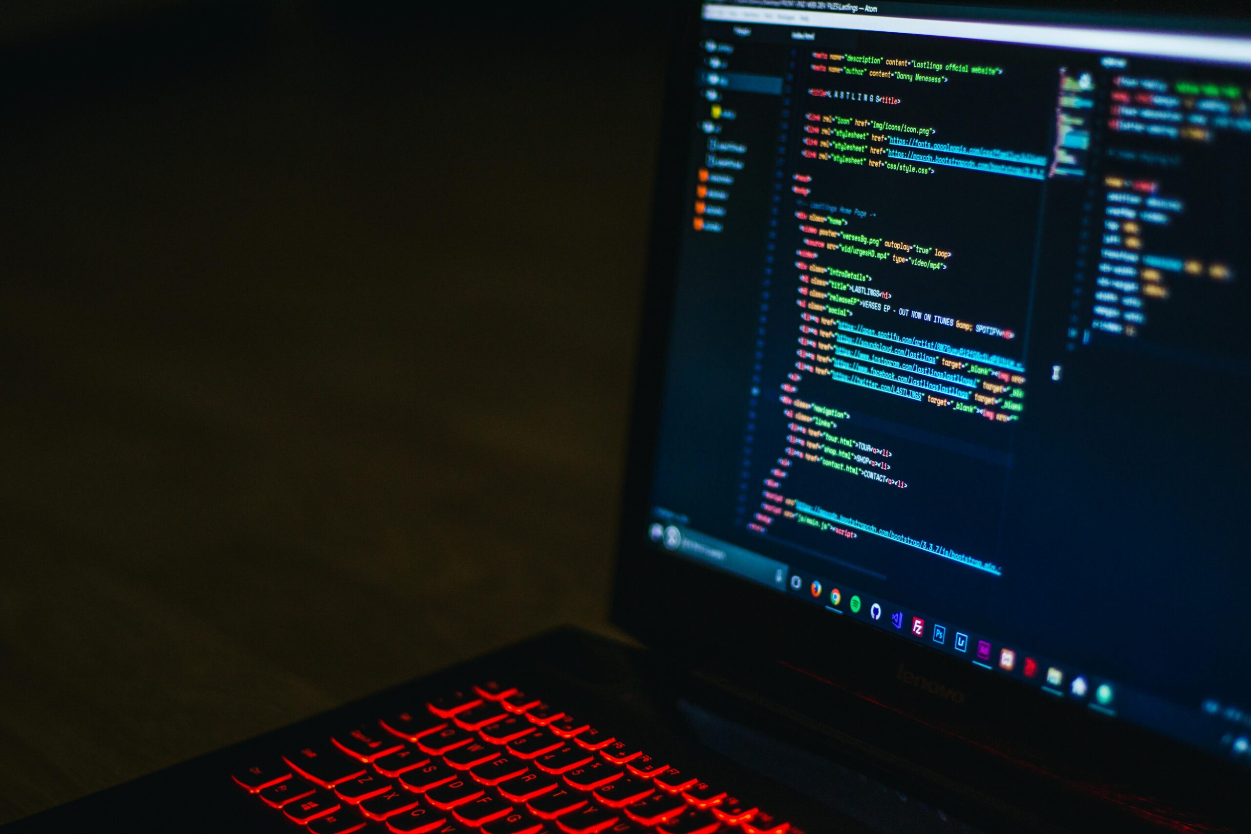 pexels-danny-meneses-340146-943096 coding